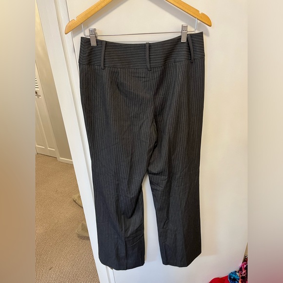 Style & Co NWOT charcoal gray pinstripe dress pants size 6 - Picture 4 of 4